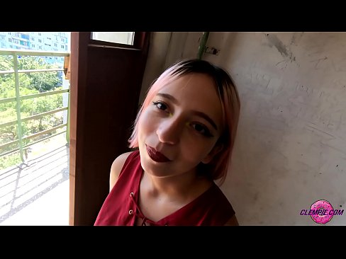❤️ სტუდენტური სენსუალი შთანთქავს უცნობს გარეუბანში - Cum On His Face ანალური ვიდეო ჩვენთან